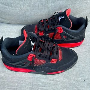 Jordan 4 red thunder